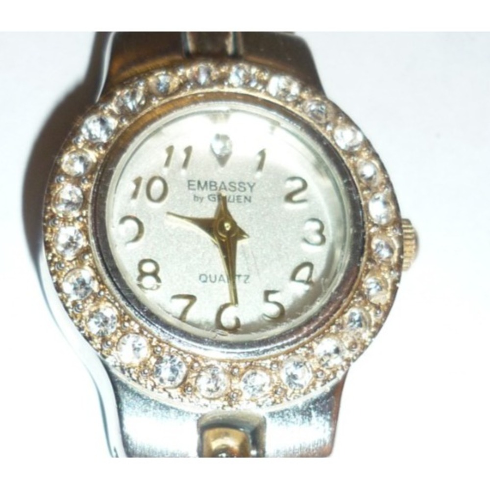 Embassy by Gruen Silver Tone Crystal‎ Bezel Quartz Watch GEM1123 New Battery